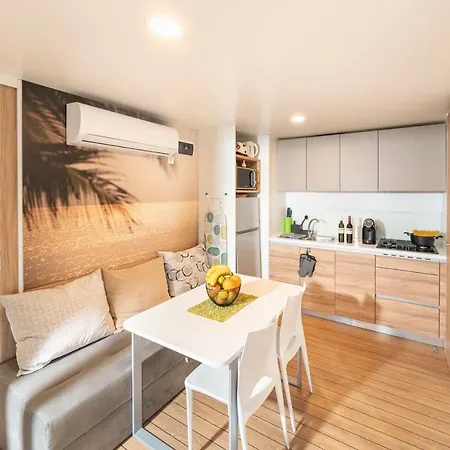 Mobile Joy Porton Biondi ホリデーパーク *