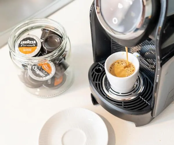 Mobile Joy Porton Biondi 홀리데이파크 로비니